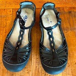 Jbu by jambu sandals. Sz9